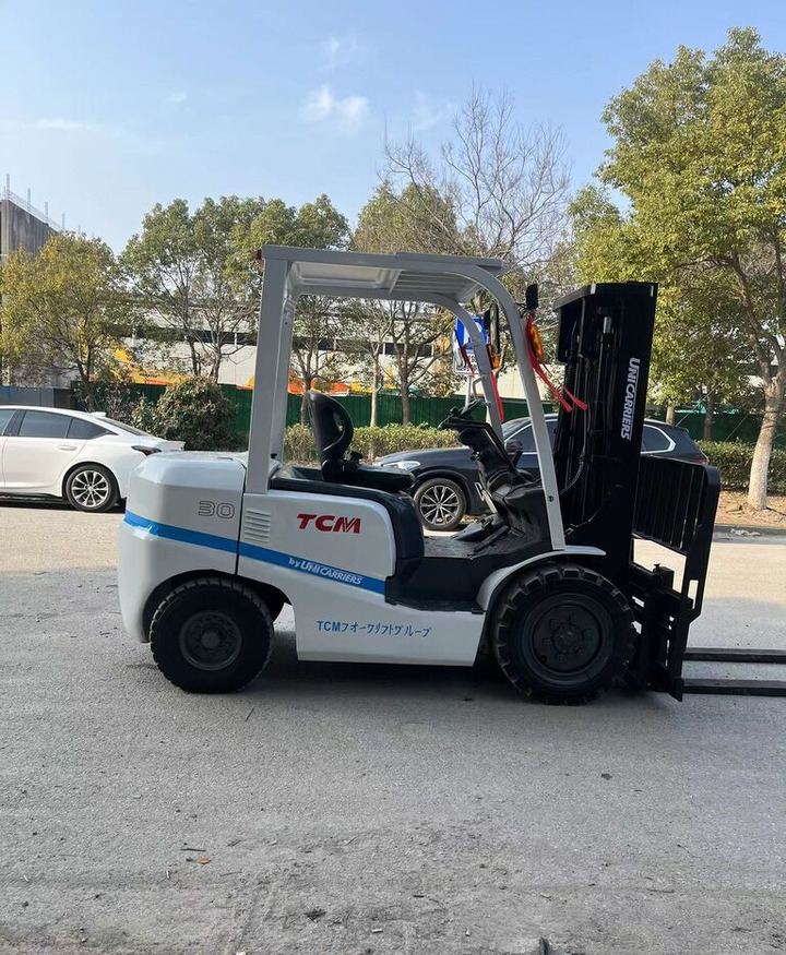 TCM FD30 FD50 FD100 FD80 3ton 5ton - Carretilla elevadora diésel: foto 4 TCM FD30 FD50 FD100 FD80 3ton 5ton - Carretilla elevadora diésel: foto 4