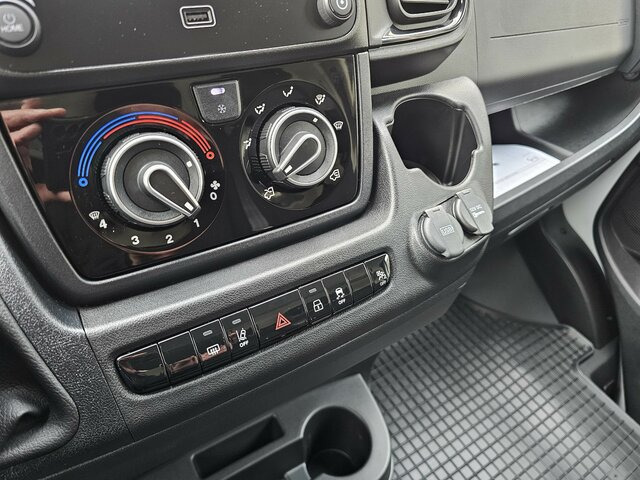 Leasing de FIAT Ducato 35 L3H2 180PS 13m³ Voll-LED 260° CarPlay... FIAT Ducato 35 L3H2 180PS 13m³ Voll-LED 260° CarPlay...: foto 13