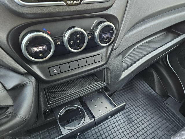 Furgoneta caja cerrada IVECO Daily 35S18 3.0 Koffer LBW Bär ACC LED sofort!: foto 11