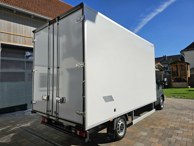 Furgoneta caja cerrada IVECO Daily 35S18 3.0 Koffer Voll-LED Navigation: foto 34