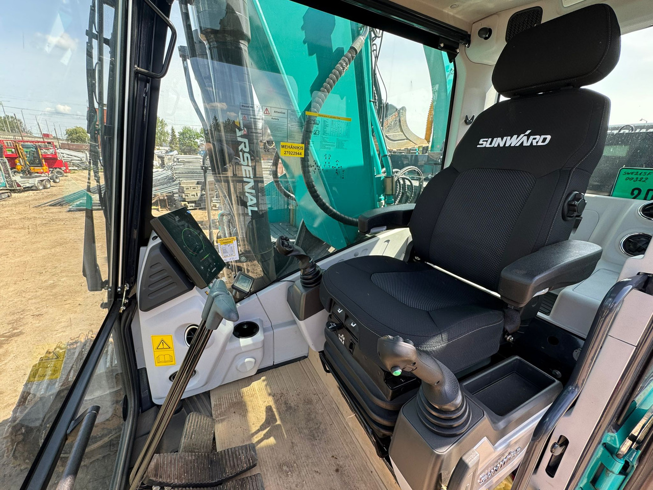 Excavadora Sunward SWE215F-5A: foto 10 Excavadora Sunward SWE215F-5A: foto 10