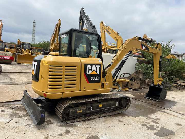 6ton used caterpillar 306e2 crawler excavator cat 306 tractor excavator second hand cat 306e2 excavator - Excavadora de cadenas: foto 4 6ton used caterpillar 306e2 crawler excavator cat 306 tractor excavator second hand cat 306e2 excavator - Excavadora de cadenas: foto 4