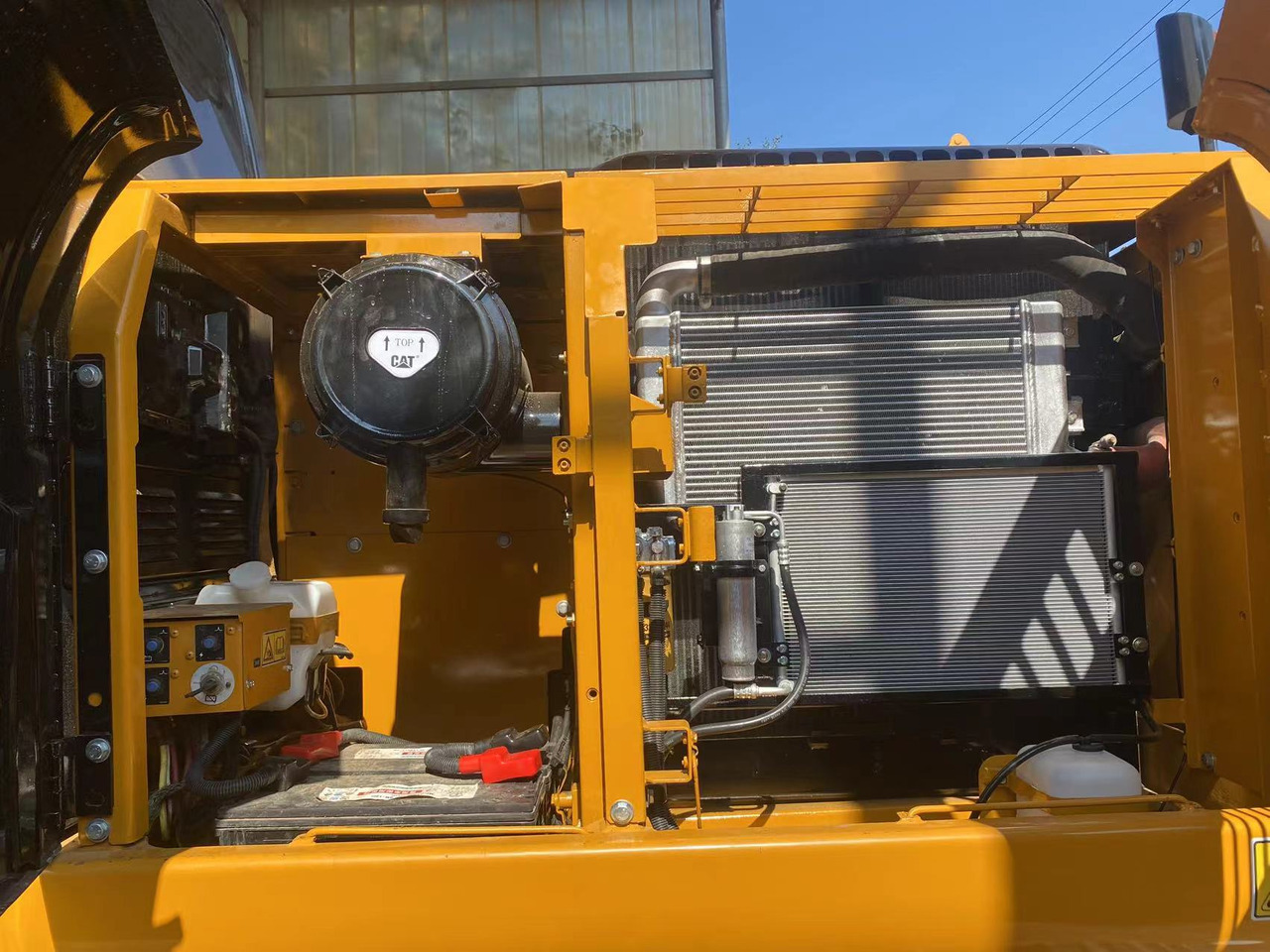 CAT 320DL Excavator - Excavadora de cadenas: foto 4 CAT 320DL Excavator - Excavadora de cadenas: foto 4