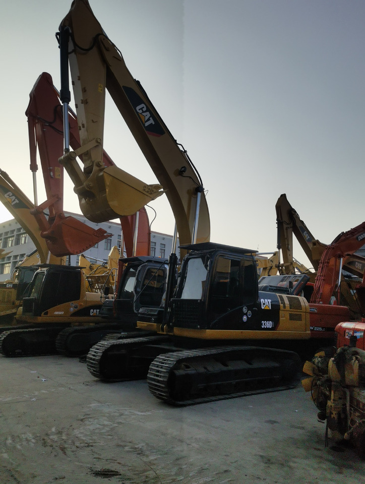 CAT 336D2 Excavator - Excavadora: foto 1 CAT 336D2 Excavator - Excavadora: foto 1