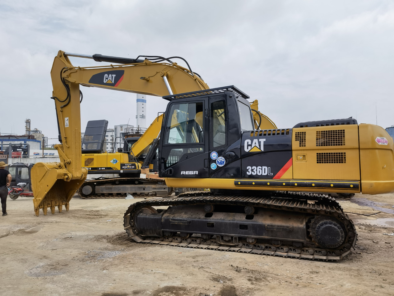CAT 336DL Excavator - Excavadora de cadenas: foto 1 CAT 336DL Excavator - Excavadora de cadenas: foto 1