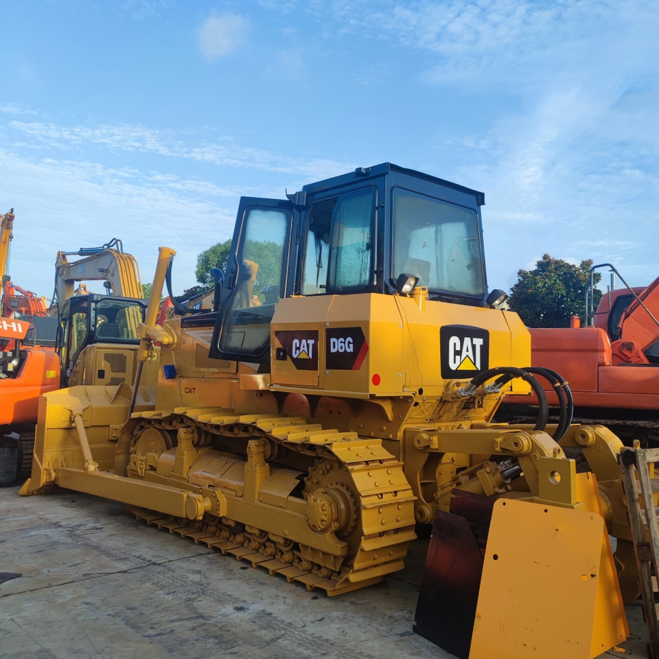 CAT D6G Bulldozer - Bulldozer: foto 2 CAT D6G Bulldozer - Bulldozer: foto 2