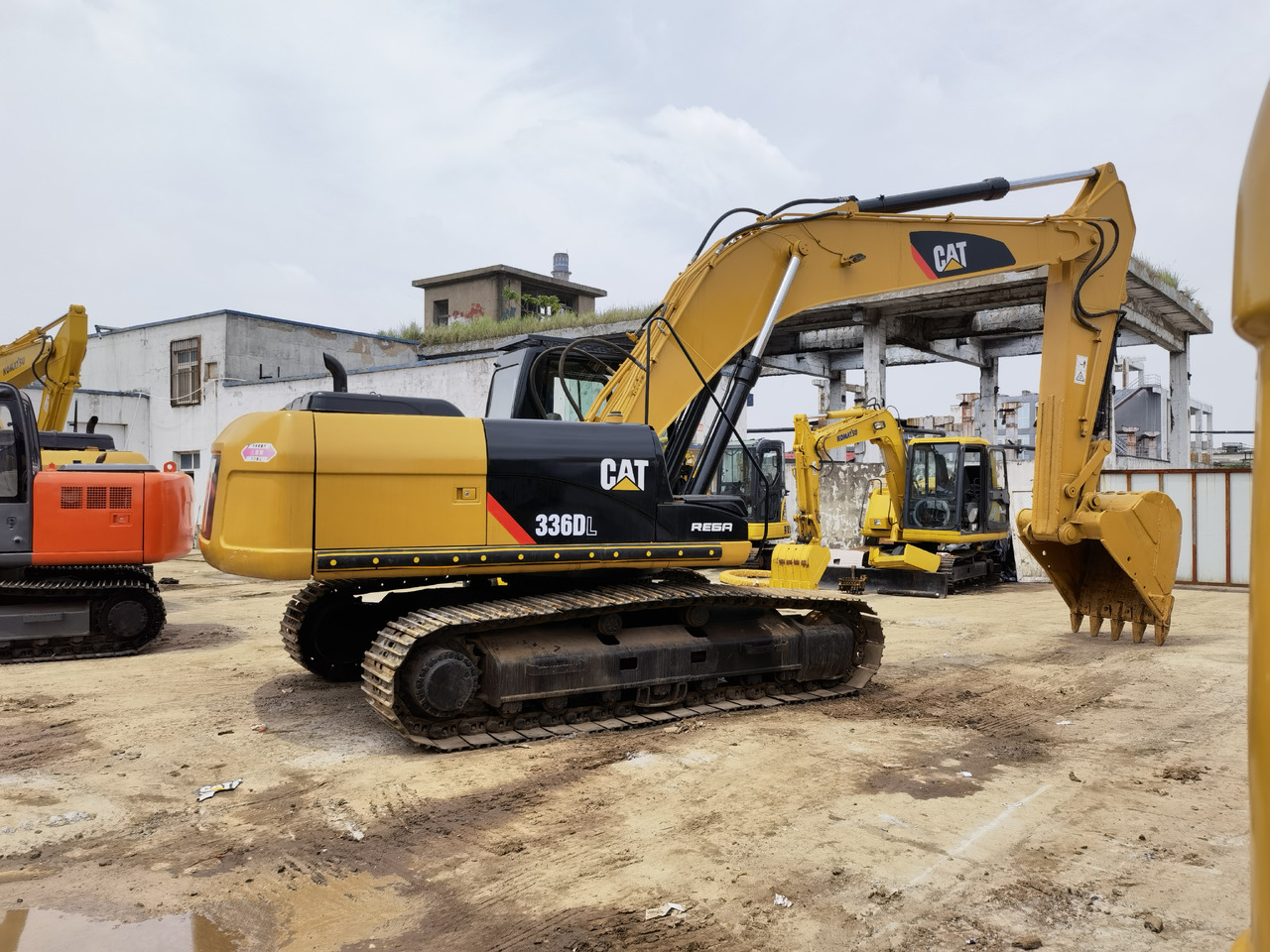 Cat 336DL Excavator - Excavadora de cadenas: foto 1 Cat 336DL Excavator - Excavadora de cadenas: foto 1