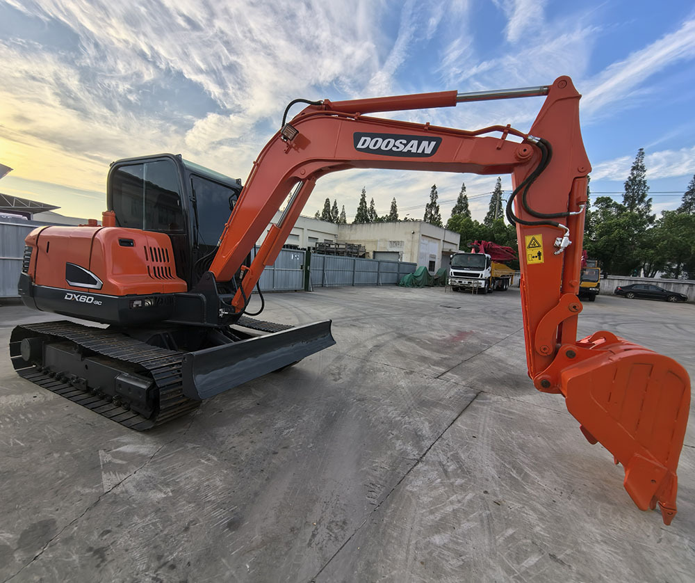 Doosan Dx60 Crawler Excavator - Excavadora de cadenas: foto 1 Doosan Dx60 Crawler Excavator - Excavadora de cadenas: foto 1