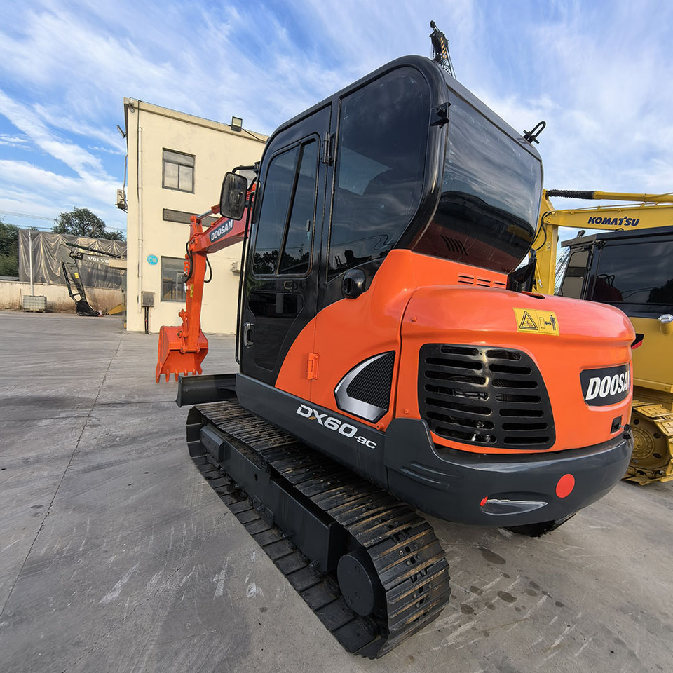 Doosan Dx60 Crawler Excavator - Excavadora de cadenas: foto 1 Doosan Dx60 Crawler Excavator - Excavadora de cadenas: foto 1