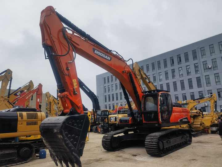 Good Condition Used Excavators Japan Used Excavator DOOSAN DX340LCA Hydraulic Crawler Digger Excavator for Sale - Excavadora de cadenas: foto 4 Good Condition Used Excavators Japan Used Excavator DOOSAN DX340LCA Hydraulic Crawler Digger Excavator for Sale - Excavadora de cadenas: foto 4