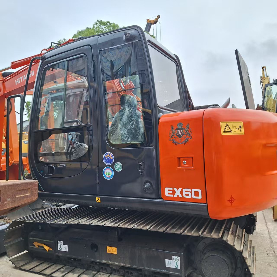 Hitachi EX60 Excavator - Excavadora de cadenas: foto 2 Hitachi EX60 Excavator - Excavadora de cadenas: foto 2