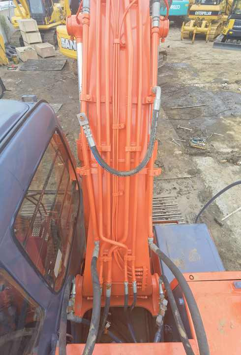 Leasing de  Hitachi ZX120-6 ZX120-5A ZX130 ZX120-5 EX120-5 excavator machinery used hitachi ex120-5 excavator for sale Hitachi ZX120-6 ZX120-5A ZX130 ZX120-5 EX120-5 excavator machinery used hitachi ex120-5 excavator for sale: foto 6