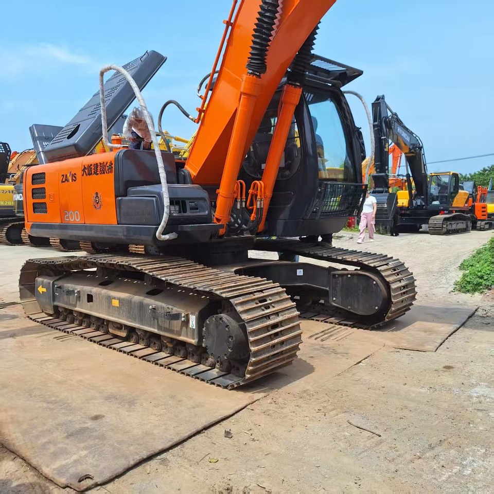 Hitachi ZX200G Excavator - Excavadora de cadenas: foto 1 Hitachi ZX200G Excavator - Excavadora de cadenas: foto 1