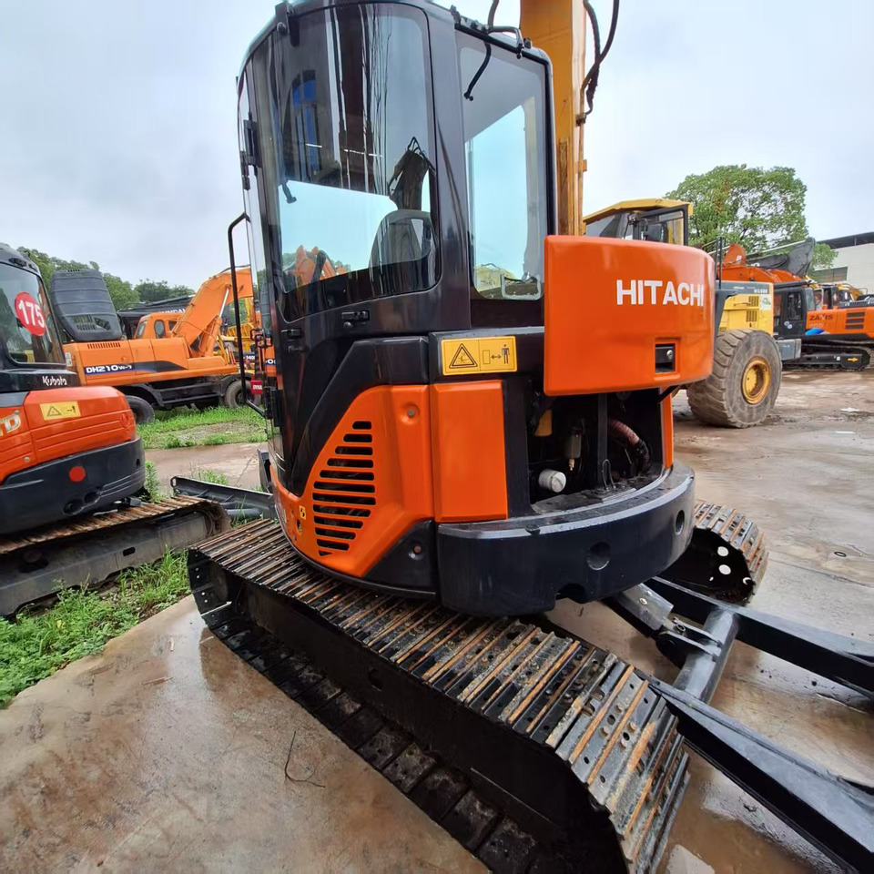 Hitachi ZX50U Excavator - Excavadora de cadenas: foto 1 Hitachi ZX50U Excavator - Excavadora de cadenas: foto 1