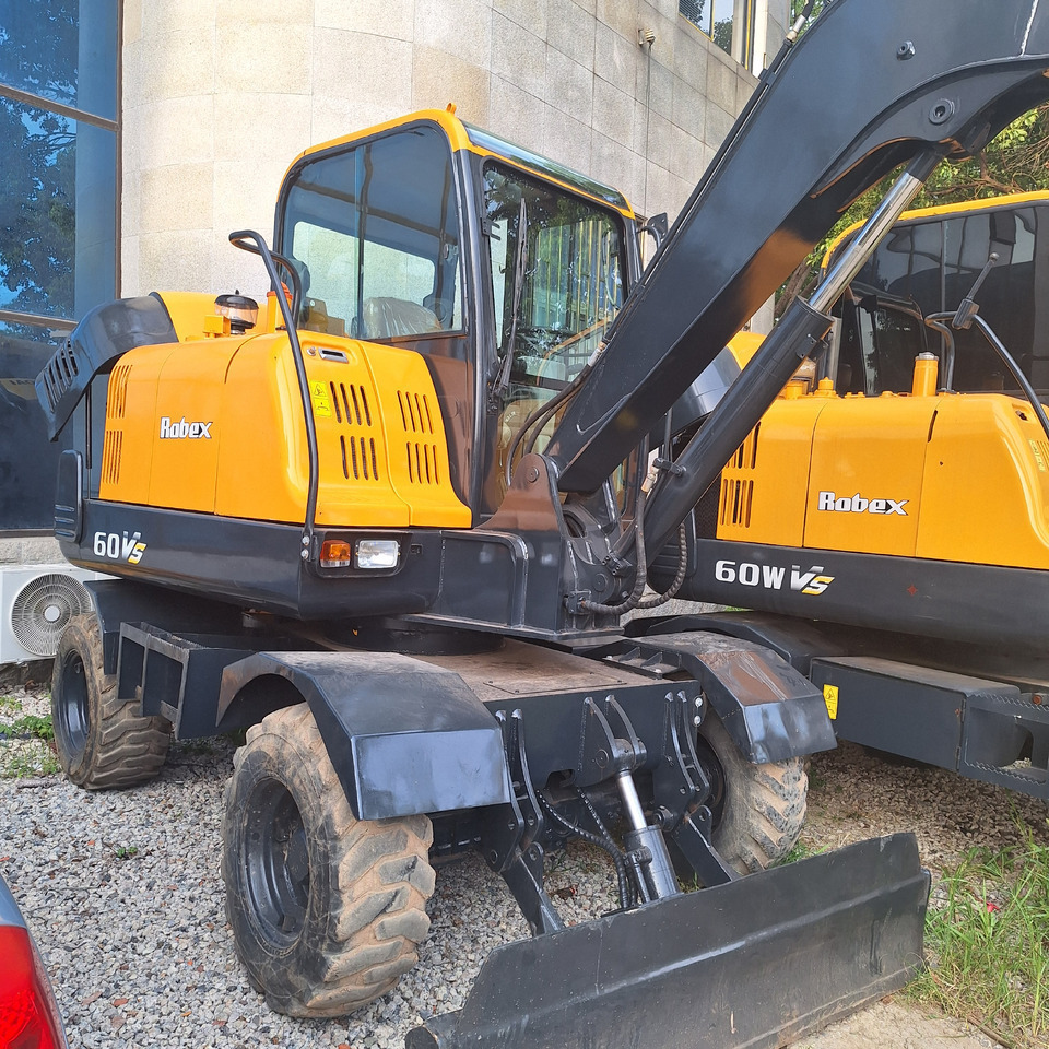Hyundai 60vs excavator - Excavadora de ruedas: foto 2 Hyundai 60vs excavator - Excavadora de ruedas: foto 2