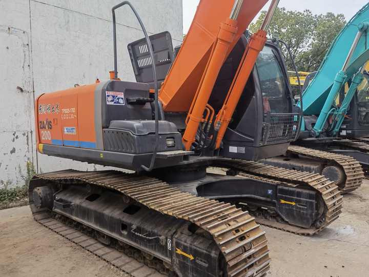 Japan second hand Hitachi ZX200-3 Excavator 20ton Hitachi ZX200 Excavator for sale - Excavadora: foto 3 Japan second hand Hitachi ZX200-3 Excavator 20ton Hitachi ZX200 Excavator for sale - Excavadora: foto 3