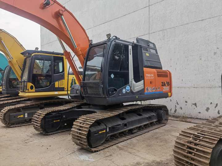 Japan second hand Hitachi ZX200-3 Excavator 20ton Hitachi ZX200 Excavator for sale - Excavadora: foto 4 Japan second hand Hitachi ZX200-3 Excavator 20ton Hitachi ZX200 Excavator for sale - Excavadora: foto 4