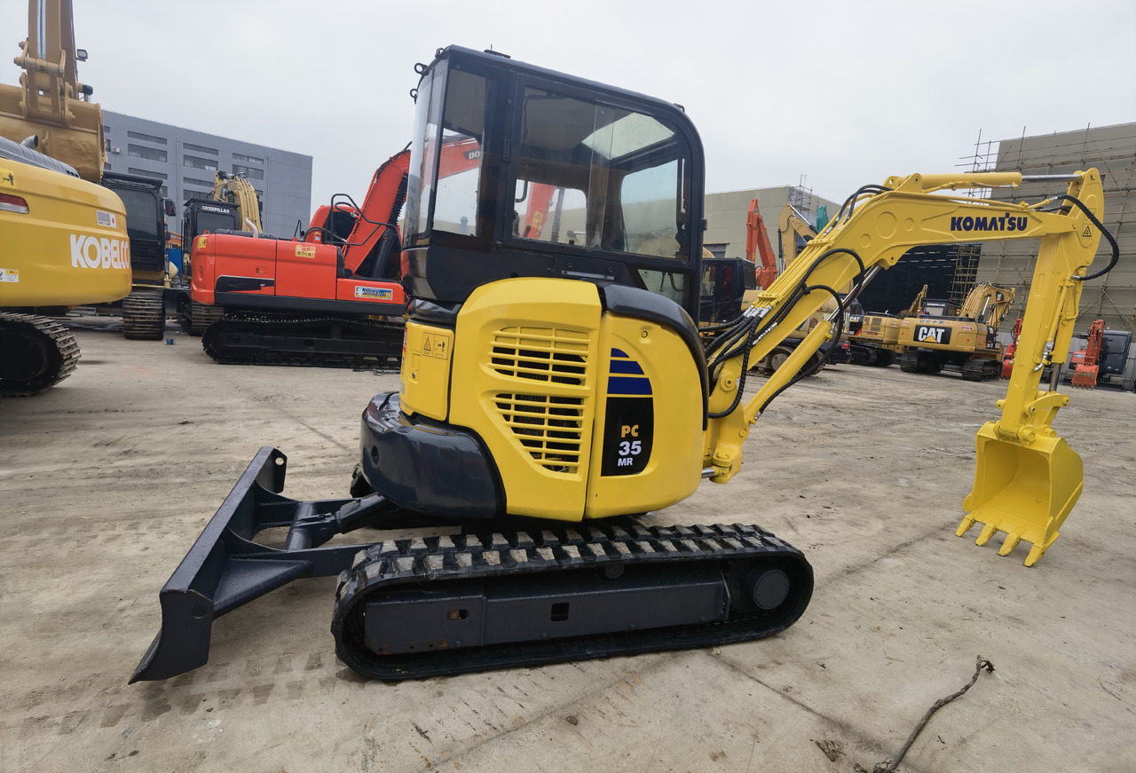 Komatsu PC35MR-3 Excavator - Excavadora de cadenas: foto 2 Komatsu PC35MR-3 Excavator - Excavadora de cadenas: foto 2