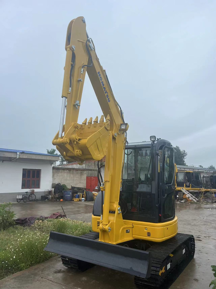 Komatsu PC55MR - Miniexcavadora: foto 3 Komatsu PC55MR - Miniexcavadora: foto 3