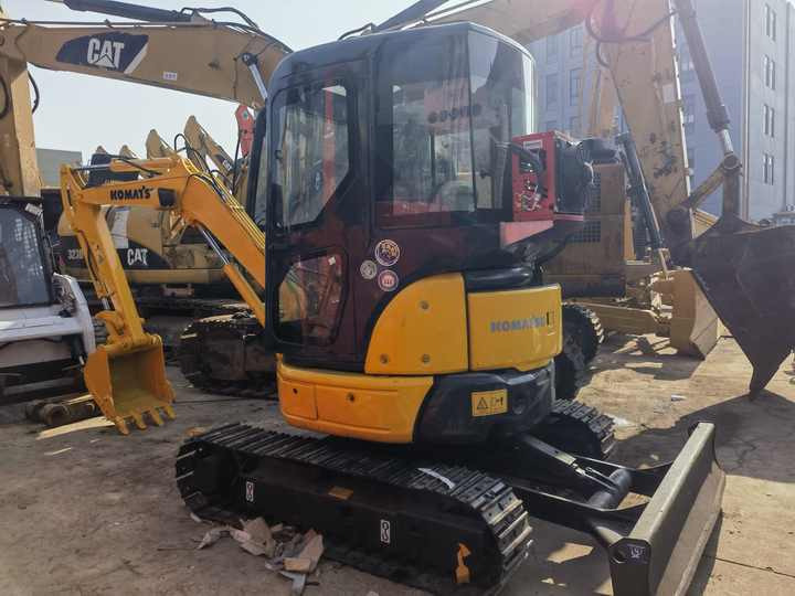 PC30 komatsu hydraulic excavator small digger in good condition on sale - Excavadora de cadenas: foto 3 PC30 komatsu hydraulic excavator small digger in good condition on sale - Excavadora de cadenas: foto 3