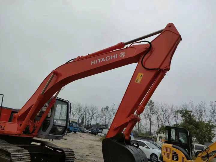 Second hand Hitachi ZX200-3 ZX200-3G ZX200-5G ZX210 ZX240 excavator used hitachi excavator in stock - Excavadora: foto 4 Second hand Hitachi ZX200-3 ZX200-3G ZX200-5G ZX210 ZX240 excavator used hitachi excavator in stock - Excavadora: foto 4