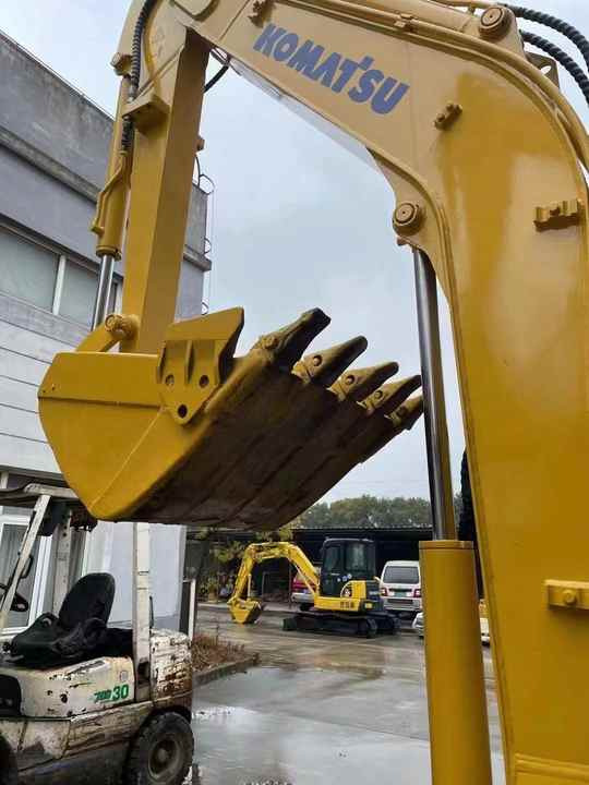 Used komatsu pc30mr excavator KOMATSU PC35mr-3 PC40mr-2 PC40mr-3 PC55mr-2 excavator in stock - Excavadora de cadenas: foto 4 Used komatsu pc30mr excavator KOMATSU PC35mr-3 PC40mr-2 PC40mr-3 PC55mr-2 excavator in stock - Excavadora de cadenas: foto 4
