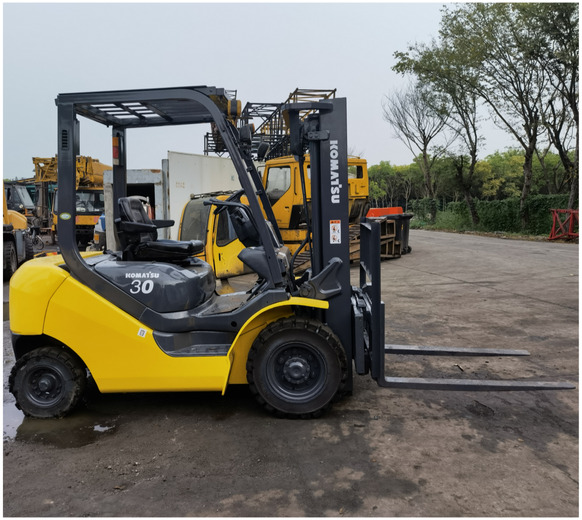 Second hand Komatsu Forklift FD30 with Low price and high performance for sale in shanghai - Carretilla elevadora diésel: foto 1 Second hand Komatsu Forklift FD30 with Low price and high performance for sale in shanghai - Carretilla elevadora diésel: foto 1