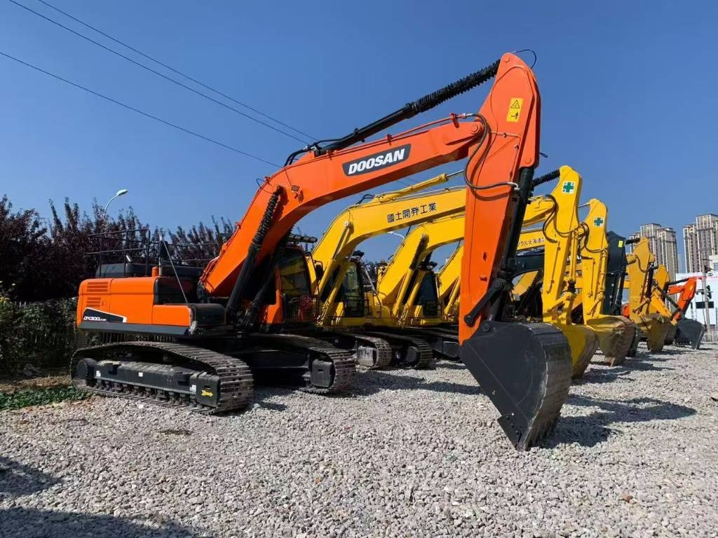 Doosan 300-7 - Excavadora de cadenas: foto 1 Doosan 300-7 - Excavadora de cadenas: foto 1