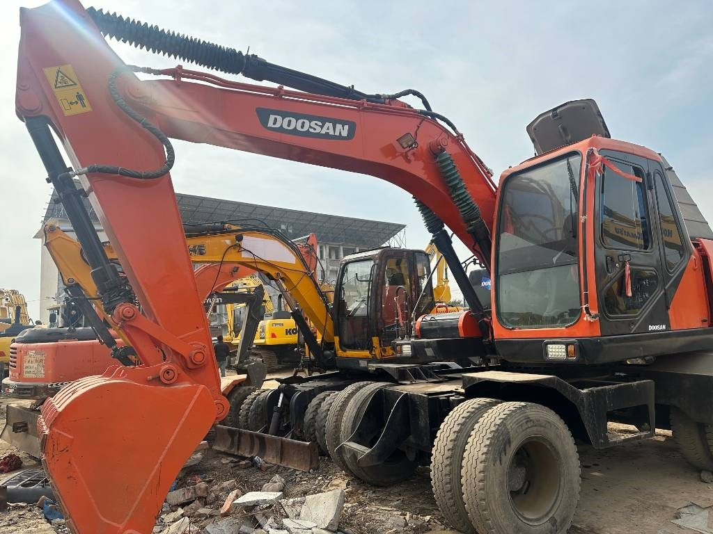 Doosan DX 150W -9 - Excavadora de ruedas: foto 5 Doosan DX 150W -9 - Excavadora de ruedas: foto 5