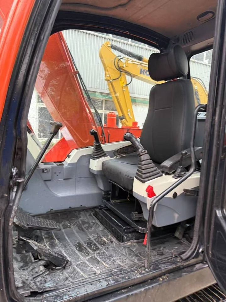 Excavadora de cadenas Doosan DX 75: foto 9