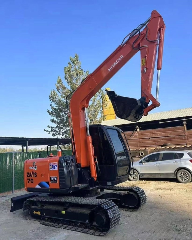 Hitachi 70 - Excavadora de cadenas: foto 1 Hitachi 70 - Excavadora de cadenas: foto 1