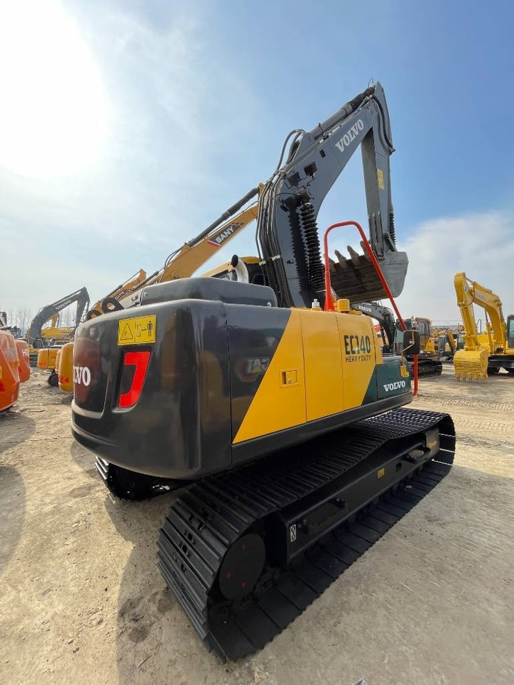 Volvo EC 140 - Excavadora de cadenas: foto 1 Volvo EC 140 - Excavadora de cadenas: foto 1