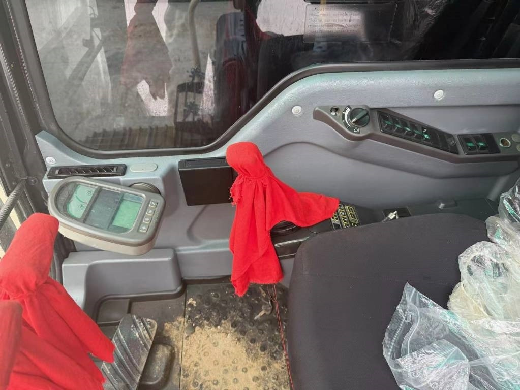 Volvo EC 140 - Excavadora de cadenas: foto 2 Volvo EC 140 - Excavadora de cadenas: foto 2