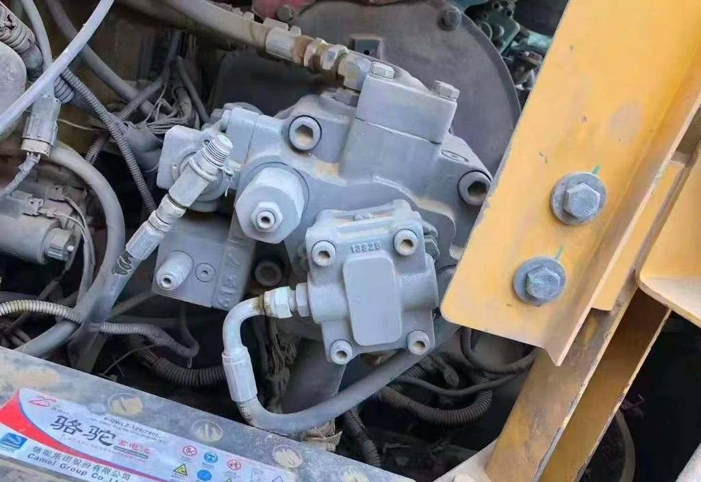 Excavadora de cadenas Volvo EC 80 D: foto 8 Excavadora de cadenas Volvo EC 80 D: foto 8