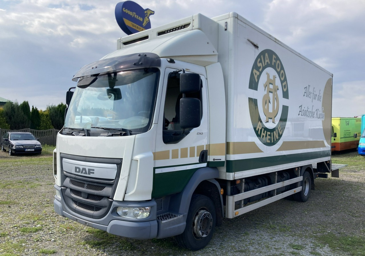 DAF Inny DAF DAF LF210FA Chłodnia Konvekta Hydro klapa 2014 - Furgoneta frigorifica: foto 1 DAF Inny DAF DAF LF210FA Chłodnia Konvekta Hydro klapa 2014 - Furgoneta frigorifica: foto 1