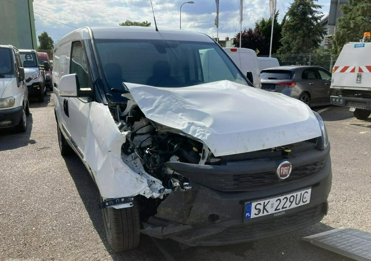 Fiat Doblo Fiat Doblo MAXI 1,6 jtd ECO Flex 105KM Klima 2021 Salon PL - Furgón: foto 2 Fiat Doblo Fiat Doblo MAXI 1,6 jtd ECO Flex 105KM Klima 2021 Salon PL - Furgón: foto 2