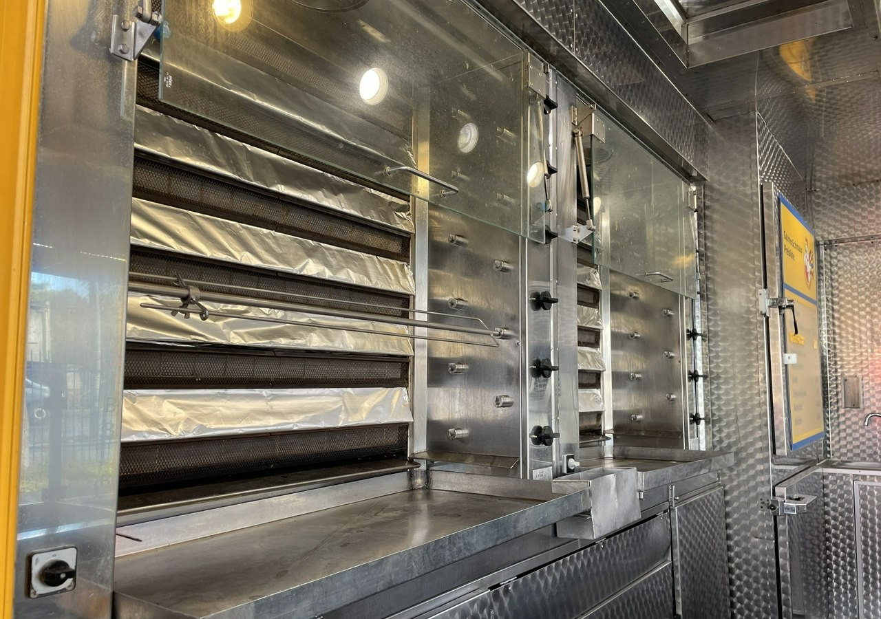 Fiat Ducato Autosklep Autogrill Gastronomiczny Food Truck Foodtruck sklep bar20 - Camión tienda: foto 2 Fiat Ducato Autosklep Autogrill Gastronomiczny Food Truck Foodtruck sklep bar20 - Camión tienda: foto 2