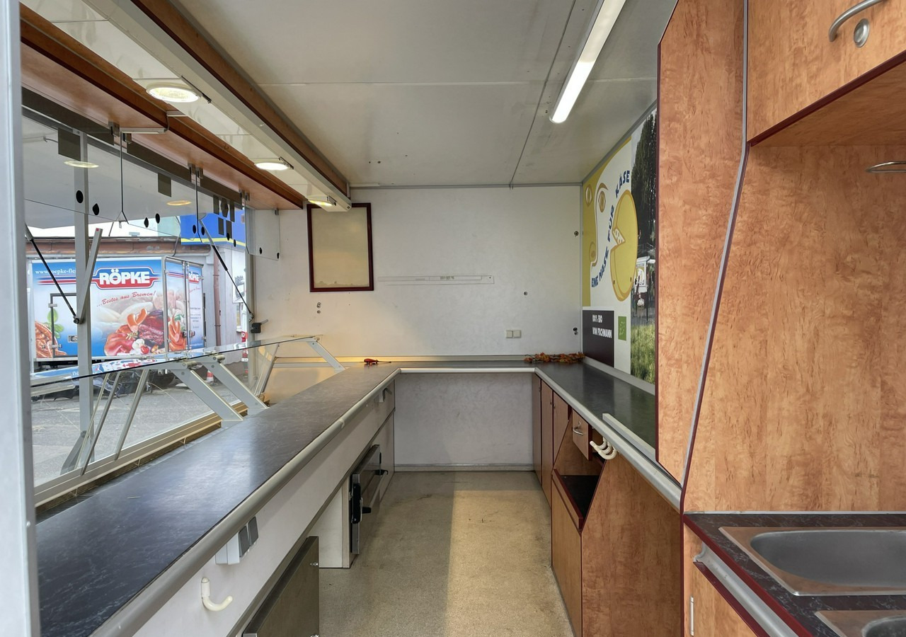 Fiat Ducato Autosklep przyczepa Gastronomiczny Food Truck Foodtruck sklep Borco - Remolque venta ambulante: foto 4 Fiat Ducato Autosklep przyczepa Gastronomiczny Food Truck Foodtruck sklep Borco - Remolque venta ambulante: foto 4