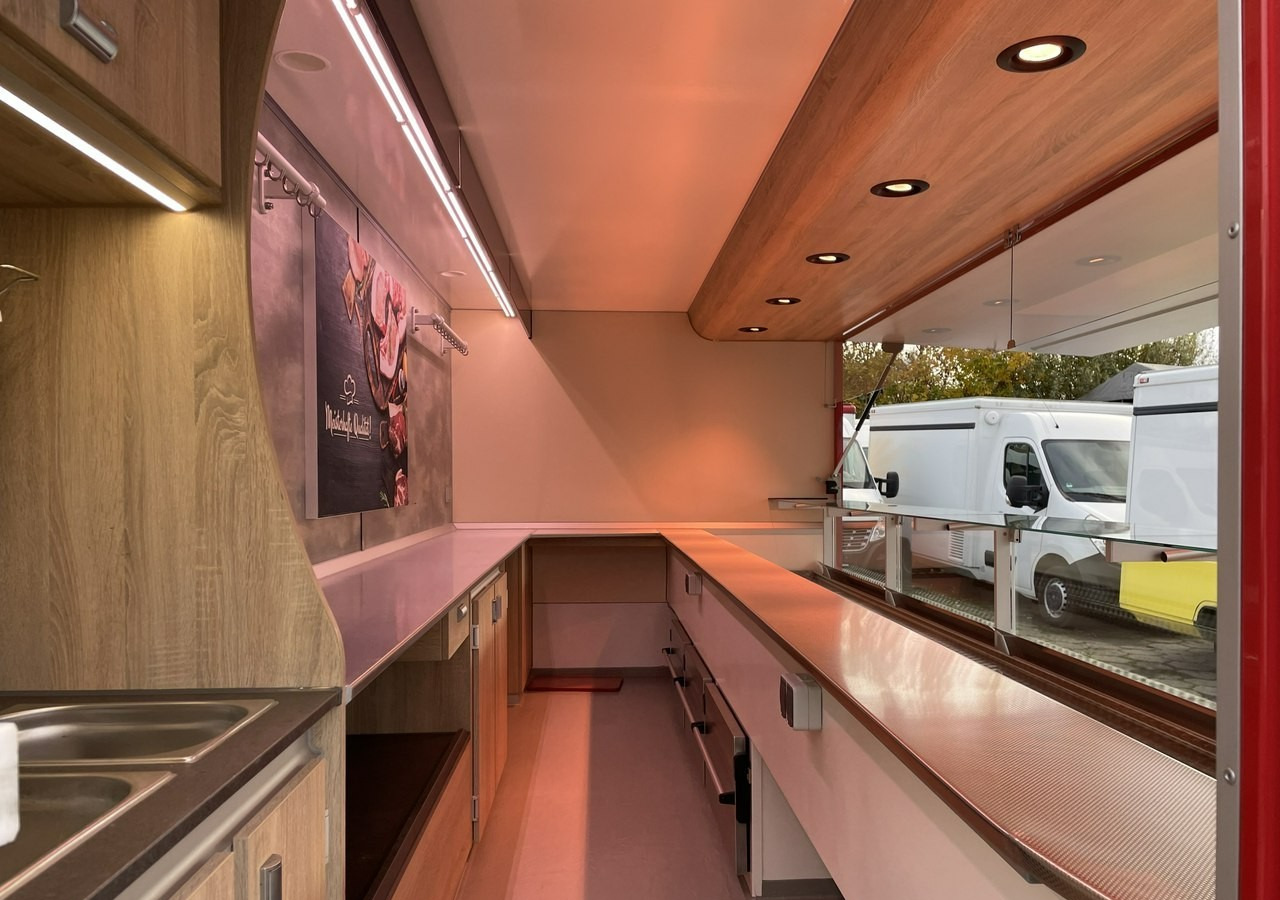 Fiat Ducato Autosklep wędlin Gastronomiczna food truck foodtruck sklep Borco 202 - Camión tienda: foto 4 Fiat Ducato Autosklep wędlin Gastronomiczna food truck foodtruck sklep Borco 202 - Camión tienda: foto 4