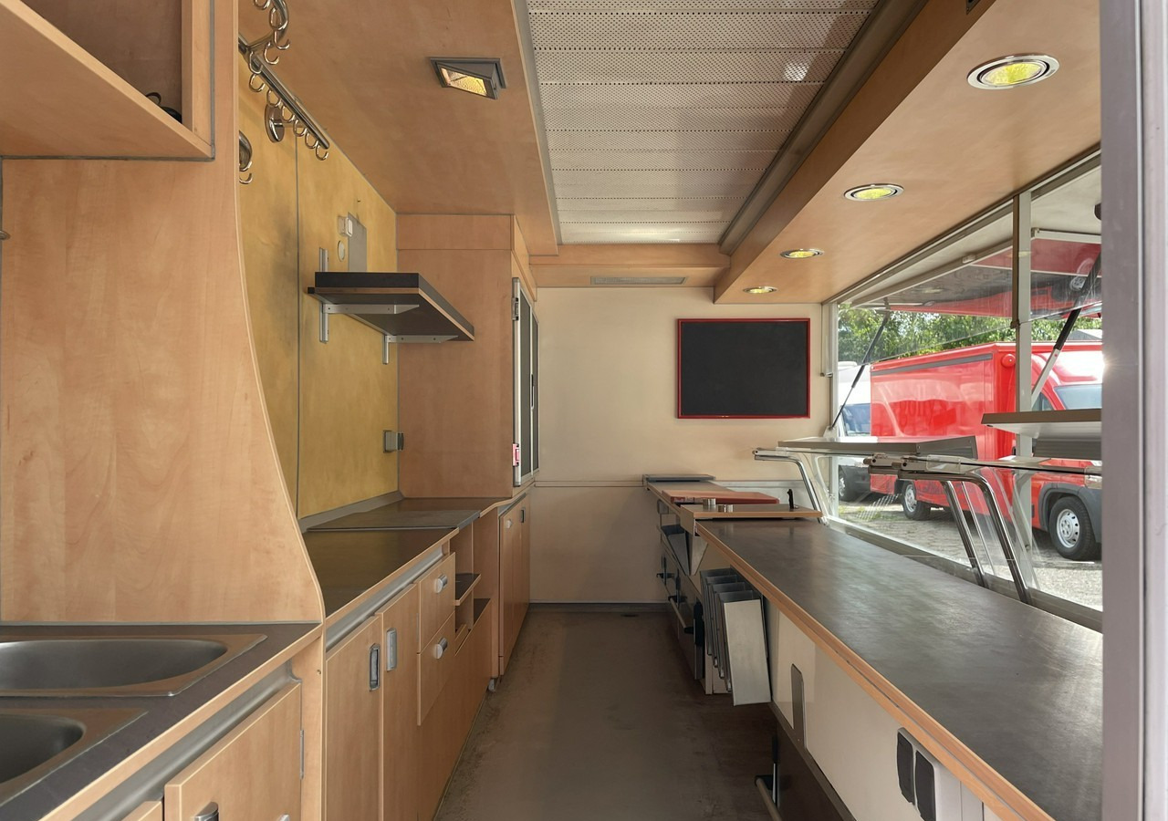 Fiat Ducato Autosklep wędlin Gastronomiczny Food Truck Foodtruck Sklep Borco - Camión tienda: foto 3 Fiat Ducato Autosklep wędlin Gastronomiczny Food Truck Foodtruck Sklep Borco - Camión tienda: foto 3
