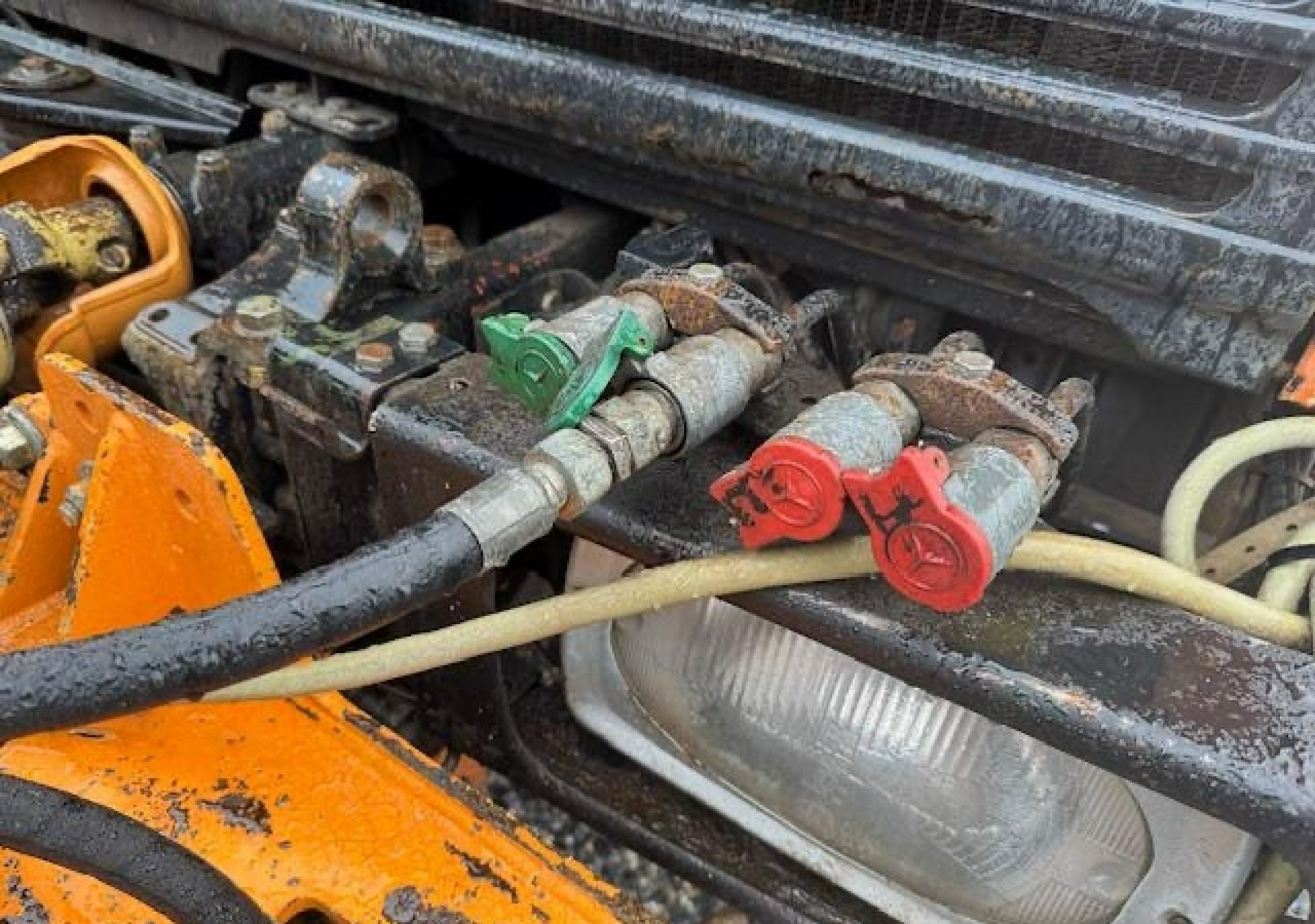 Inna Inny Unimog 4X4 Kosiarka bijakowa teleskopowa posypywarka pług odśnieżark - Camión caja abierta, Vehículo municipal: foto 5 Inna Inny Unimog 4X4 Kosiarka bijakowa teleskopowa posypywarka pług odśnieżark - Camión caja abierta, Vehículo municipal: foto 5
