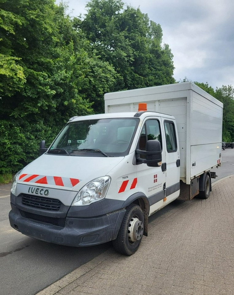 Iveco Inny Iveco Iveco 70C15 Wywrotka 3-strony Doka Dokka 6-osob 2013 - Furgoneta basculante: foto 2 Iveco Inny Iveco Iveco 70C15 Wywrotka 3-strony Doka Dokka 6-osob 2013 - Furgoneta basculante: foto 2
