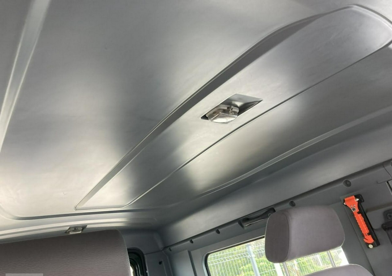 Iveco Massif Iveco 3.0 HPI 4X4 Klima Massif Santana Ciężarowy 2009 - Furgón: foto 3 Iveco Massif Iveco 3.0 HPI 4X4 Klima Massif Santana Ciężarowy 2009 - Furgón: foto 3