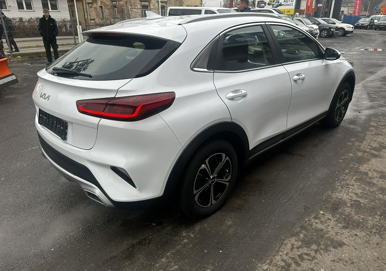 Kia Xceed 1.6 GDI Hybryda Plug-in 50 km na prądzie 2022 - Coche: foto 2 Kia Xceed 1.6 GDI Hybryda Plug-in 50 km na prądzie 2022 - Coche: foto 2