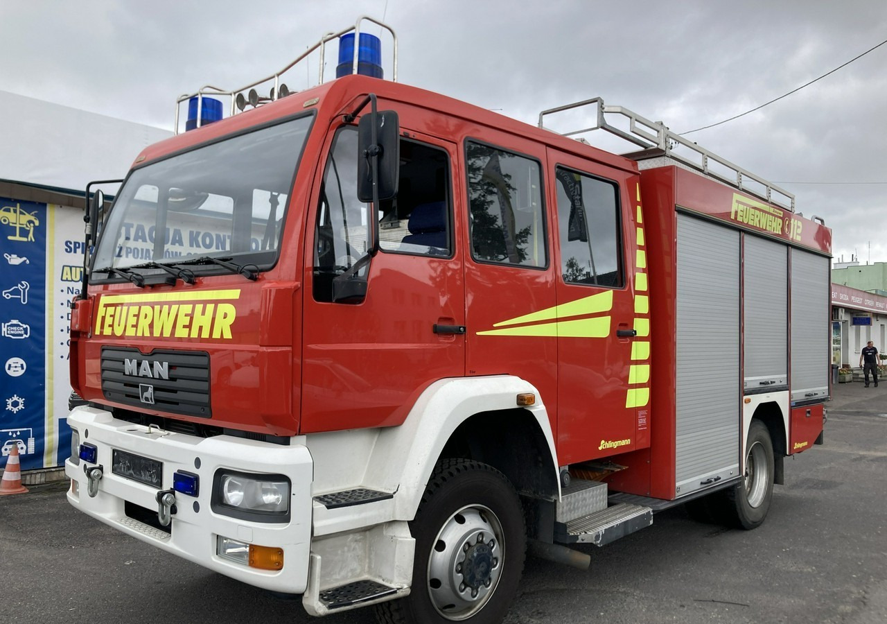 MAN Inny MAN MAN 15,250 Straż pożarna gaśnicza 9-osobowa 4X4 Wóz strażacki 2003 - Camión de bomberos: foto 2 MAN Inny MAN MAN 15,250 Straż pożarna gaśnicza 9-osobowa 4X4 Wóz strażacki 2003 - Camión de bomberos: foto 2