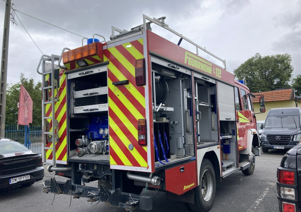 MAN MAN 15,250 Straż pożarna gaśnicza 9-oso 4X4 Wóz strażacki 2003 MAN 15,250 Straż pożarna gaśnicza 9-osobowa 4X4 Wóz strażacki 2003 - Camión de bomberos: foto 3 MAN MAN 15,250 Straż pożarna gaśnicza 9-oso 4X4 Wóz strażacki 2003 MAN 15,250 Straż pożarna gaśnicza 9-osobowa 4X4 Wóz strażacki 2003 - Camión de bomberos: foto 3