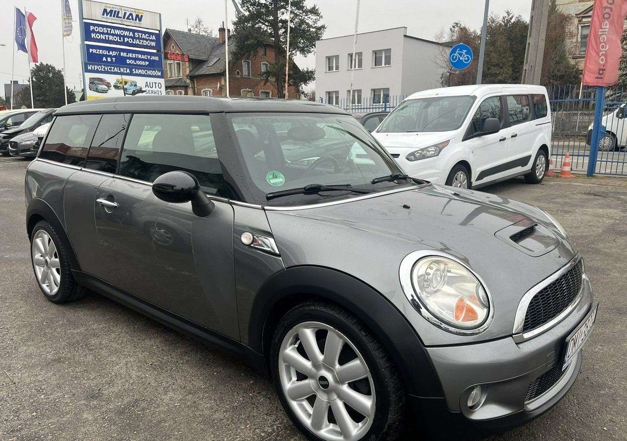 MINI Clubman I Clubman S 1.6 174KM Bogate wyposażenie 96tKM 2009 - Hatchback: foto 3 MINI Clubman I Clubman S 1.6 174KM Bogate wyposażenie 96tKM 2009 - Hatchback: foto 3