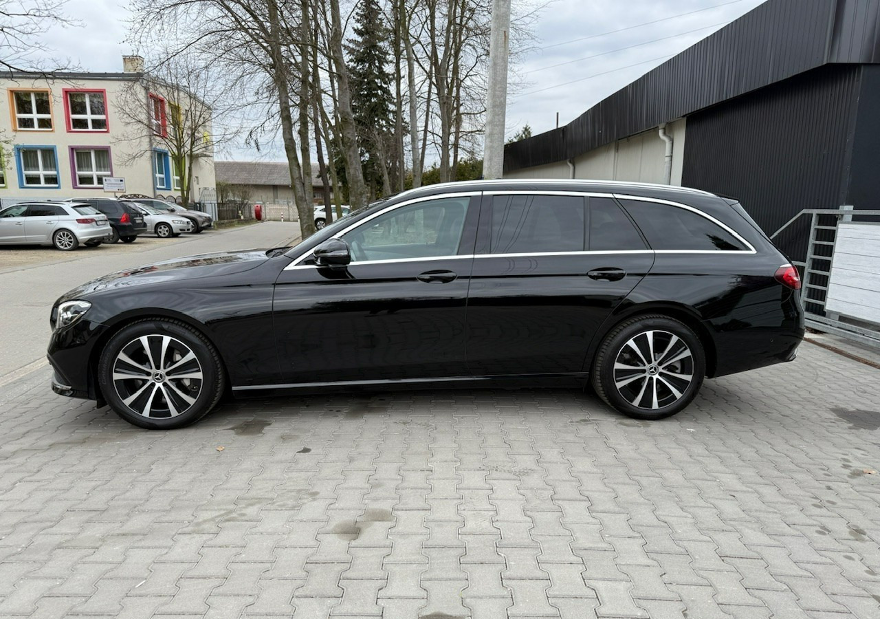 Mercedes-Benz Klasa E E300de EQ-Power Hybrid 50km na prądzie 2.0d 306KM Avantgarde Panoram - Coche: foto 2 Mercedes-Benz Klasa E E300de EQ-Power Hybrid 50km na prądzie 2.0d 306KM Avantgarde Panoram - Coche: foto 2