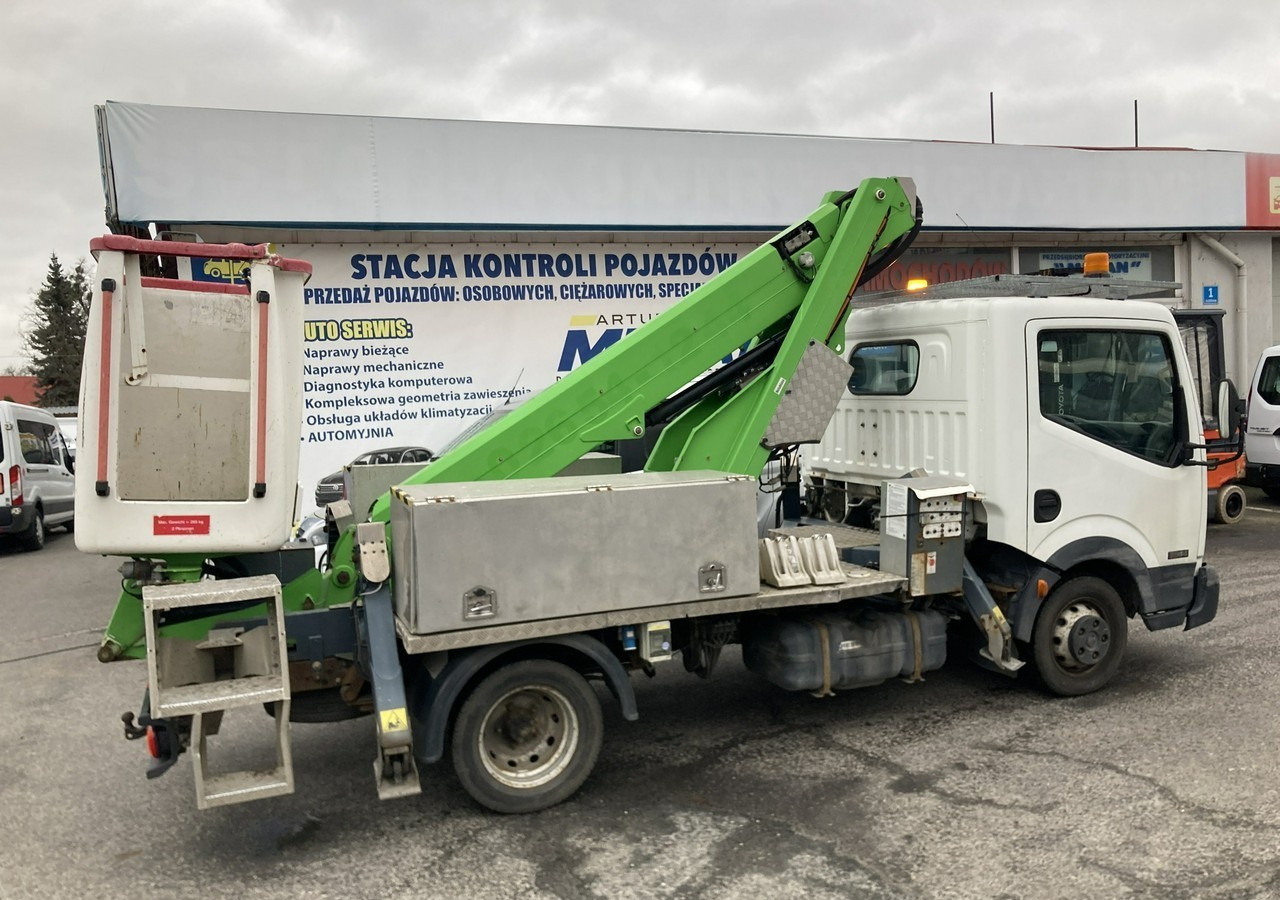Nissan Cabstar Cabstar Canter Zwyżka Podnośnik koszowy 14.5 m 63tkm 2014r - Camión con plataforma elevadora: foto 1 Nissan Cabstar Cabstar Canter Zwyżka Podnośnik koszowy 14.5 m 63tkm 2014r - Camión con plataforma elevadora: foto 1
