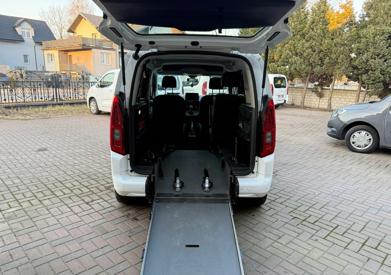Opel Combo IV Combo Life Combo do przewozu Niepełnosprawnych inwalida rampa Model 2021 - Coche: foto 2 Opel Combo IV Combo Life Combo do przewozu Niepełnosprawnych inwalida rampa Model 2021 - Coche: foto 2